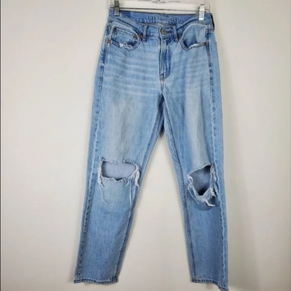 American Eagle 90s Straight Jeans Womens Size 6 Light Wash Mid Rise Distressed